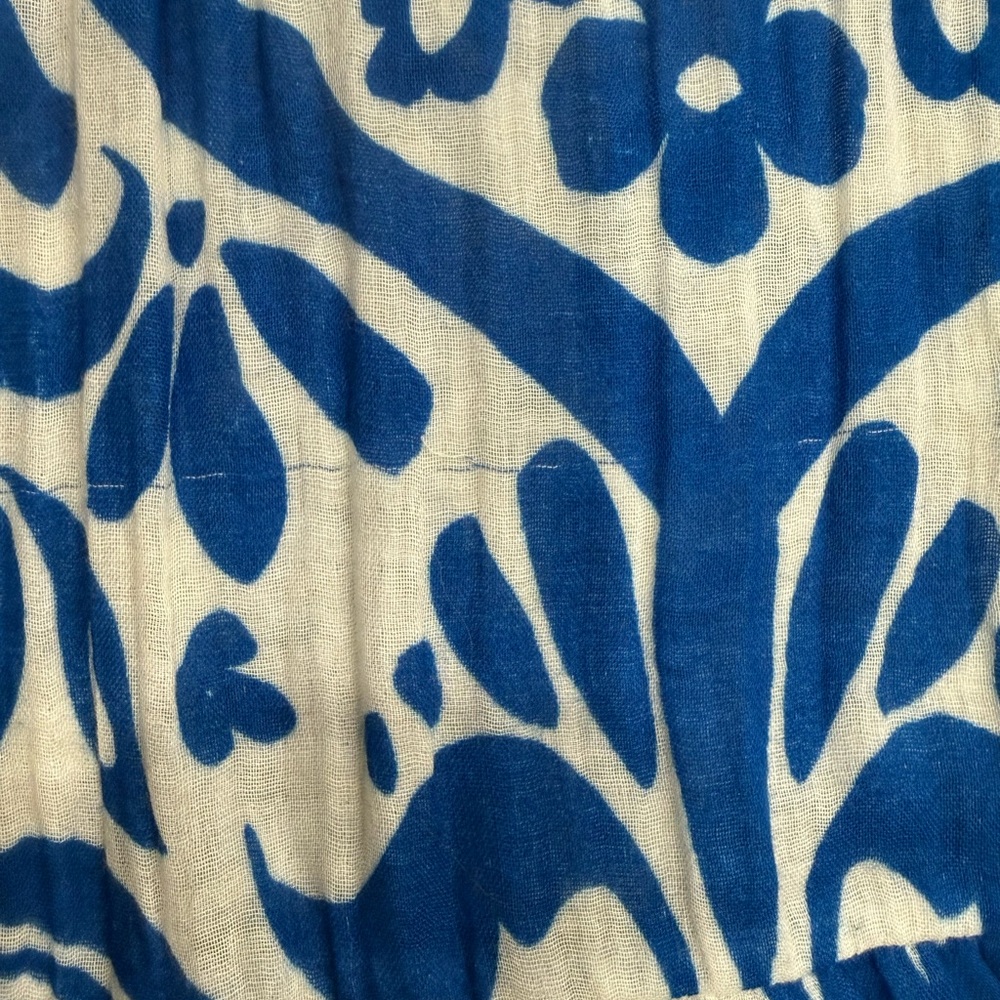 Velvet Blue and White Floral Puff-Sleeve Maxi Dress with Tiered Skirt - Picture 10 of 11
